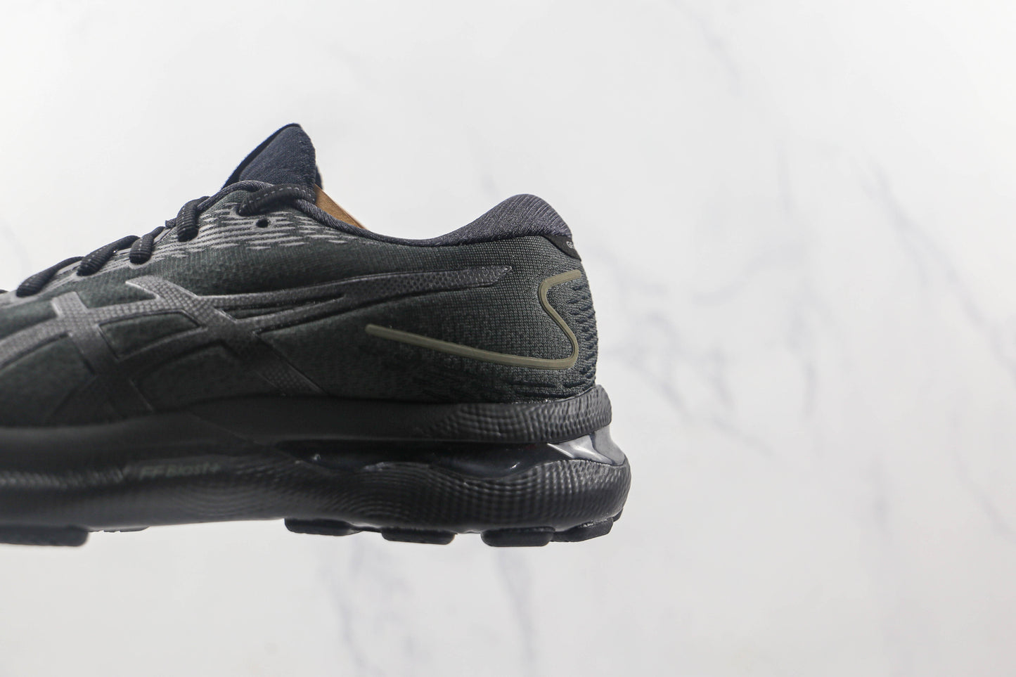 Asics Gel Nimbus 24 All Black