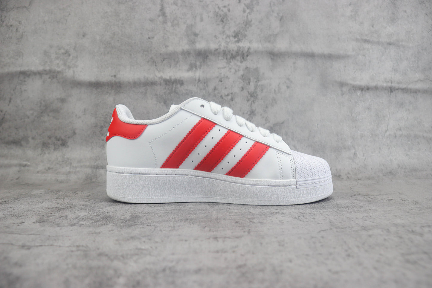 adidas originals Superstar XLG Vermelho