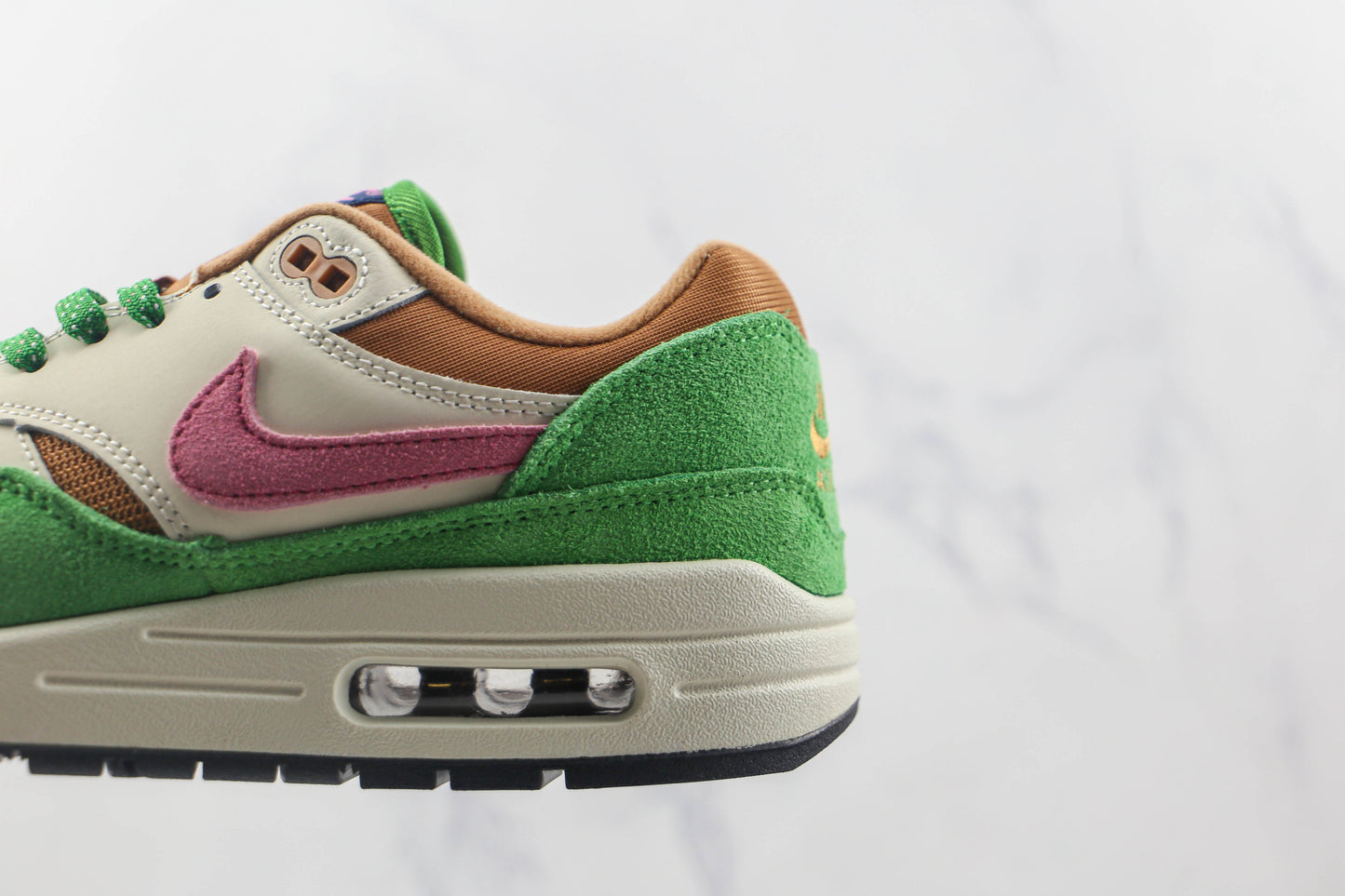NK Air Max 1