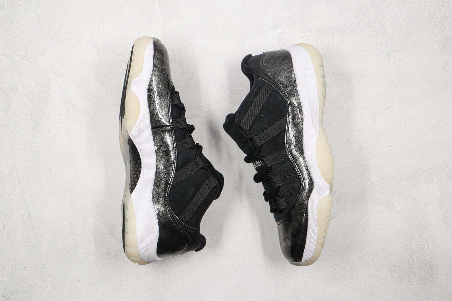 Air Jordan 11 Retro Low