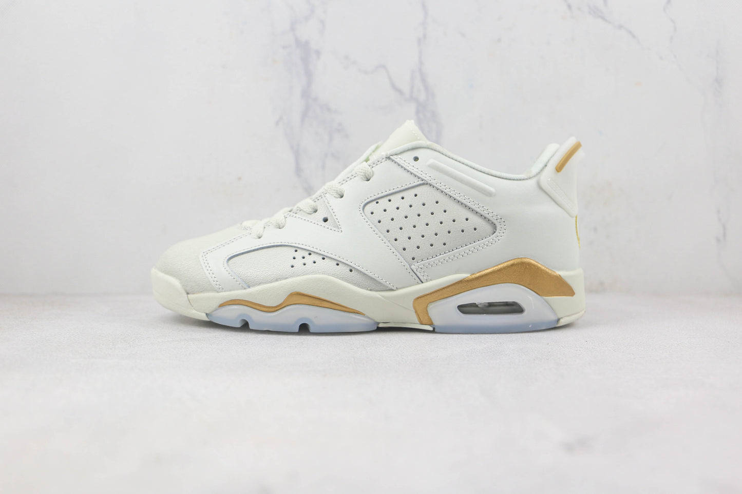 Air Jordan 6 Retro Low SE