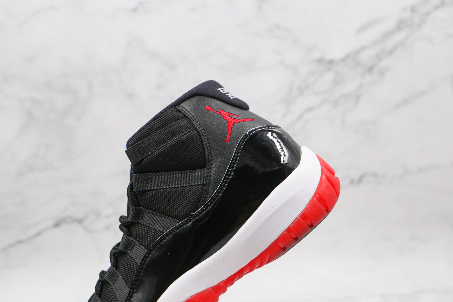 Air Jordan 11 Retro V24