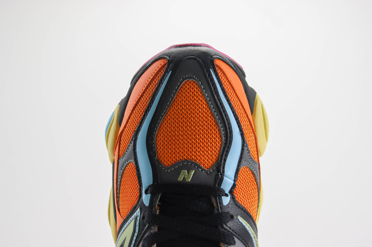 New Balance NB9060 B90 V113