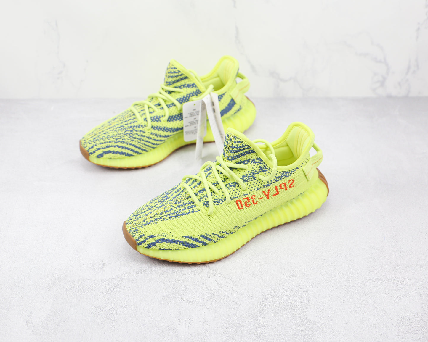 Yeezy Boost 350 V2 Verde Claro
