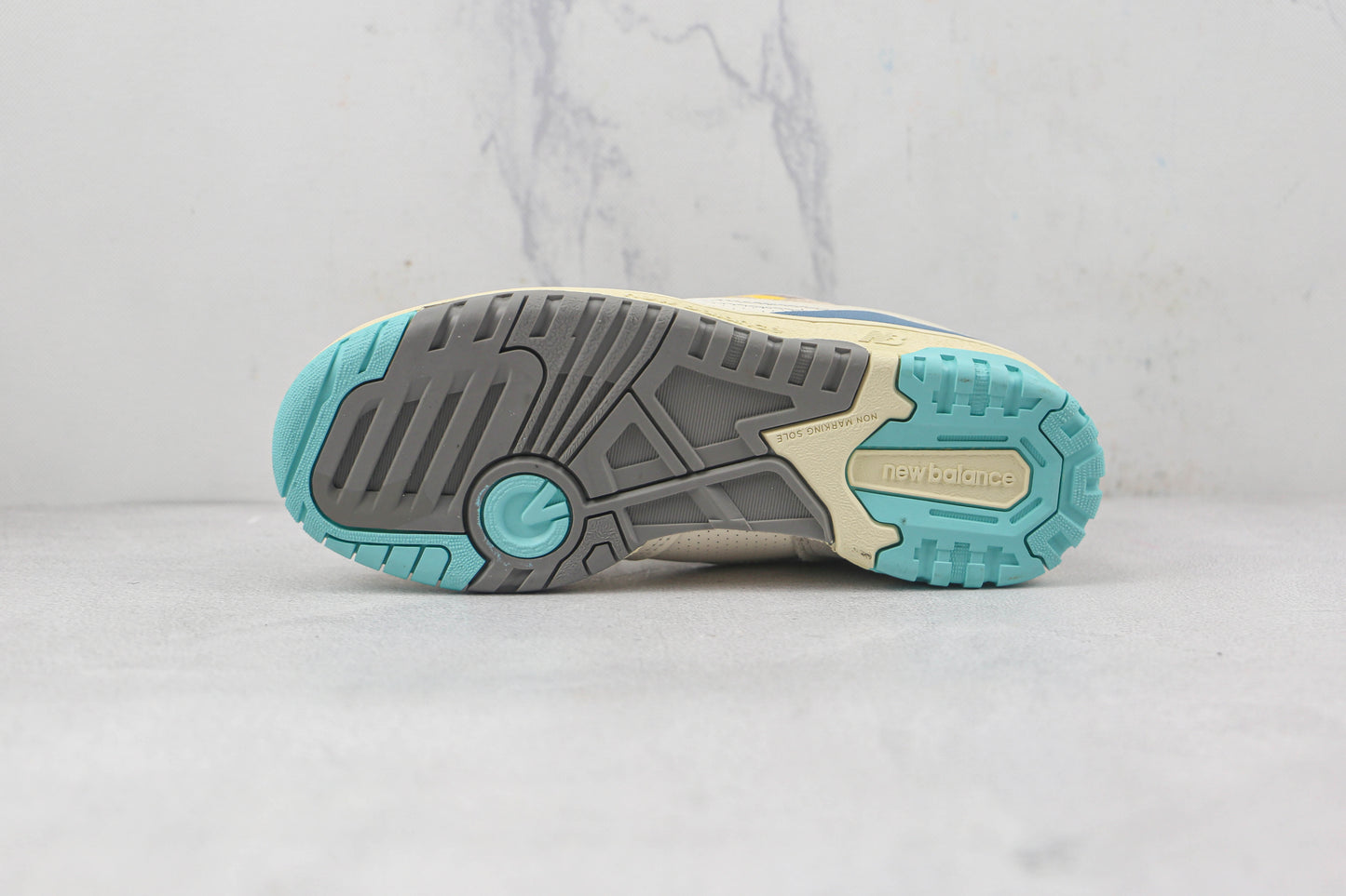 NB 550 Bege