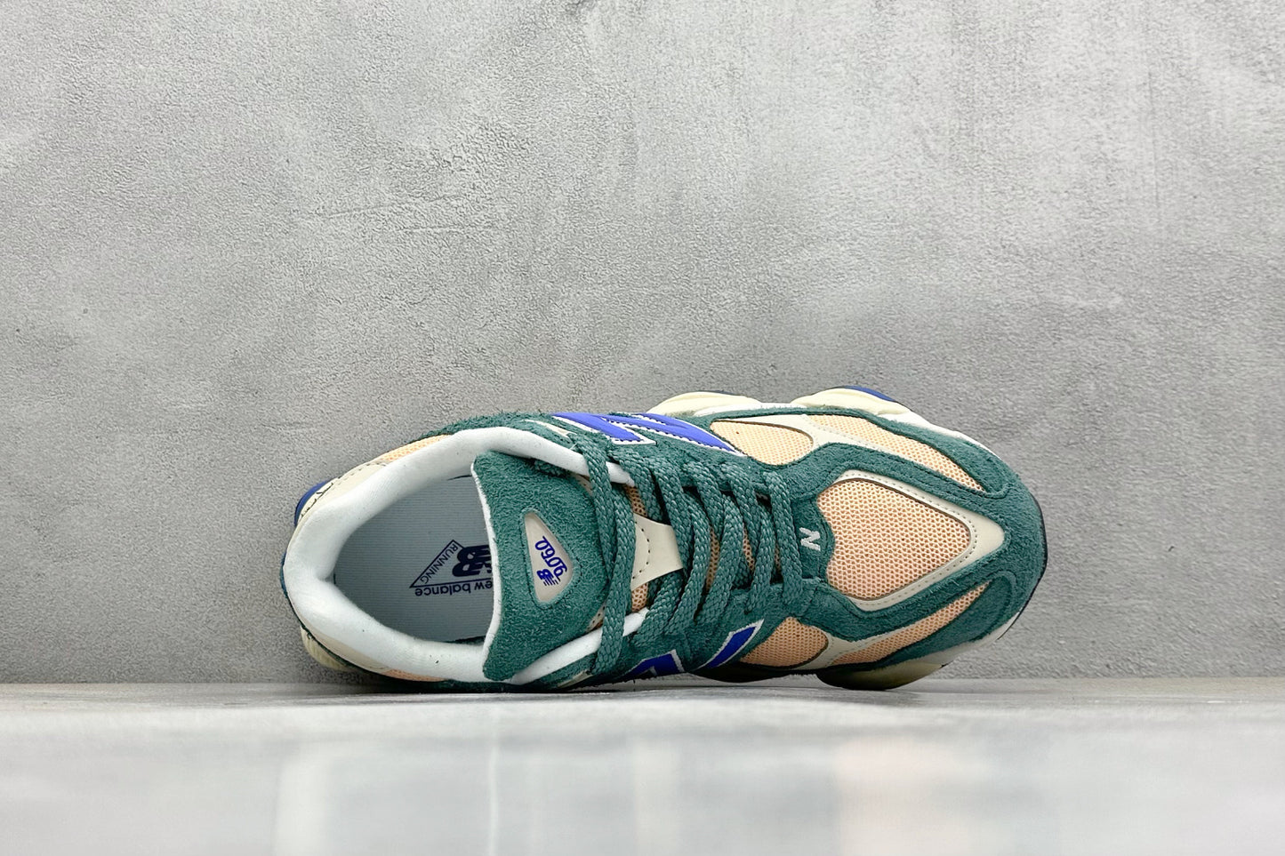 New Balance NB9060 V12