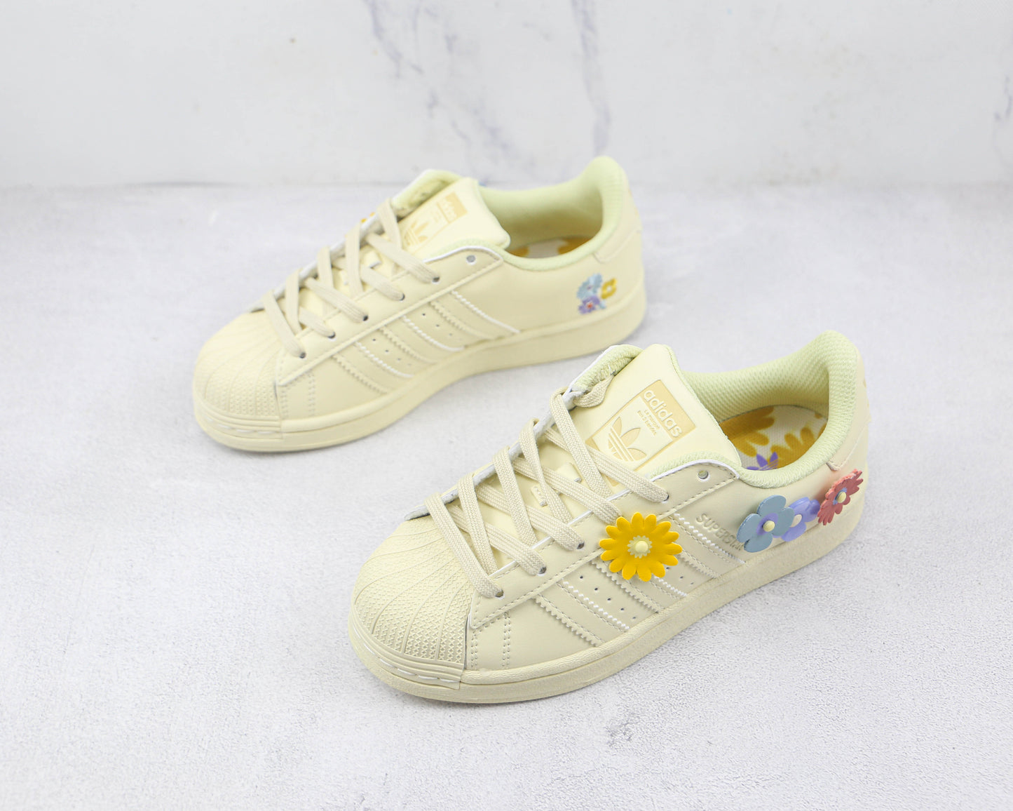Adidas Originals Superstar Flowers