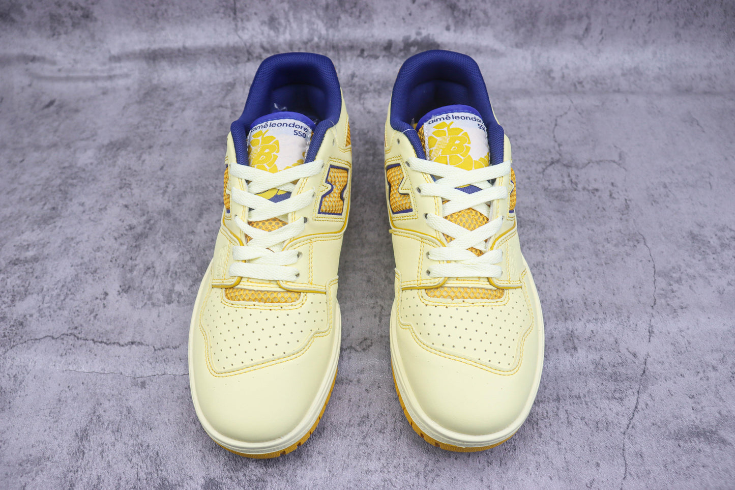 NB 550 Bege e Azul