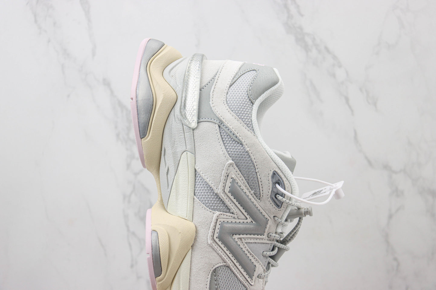 New Balance NB9060 B90 V133