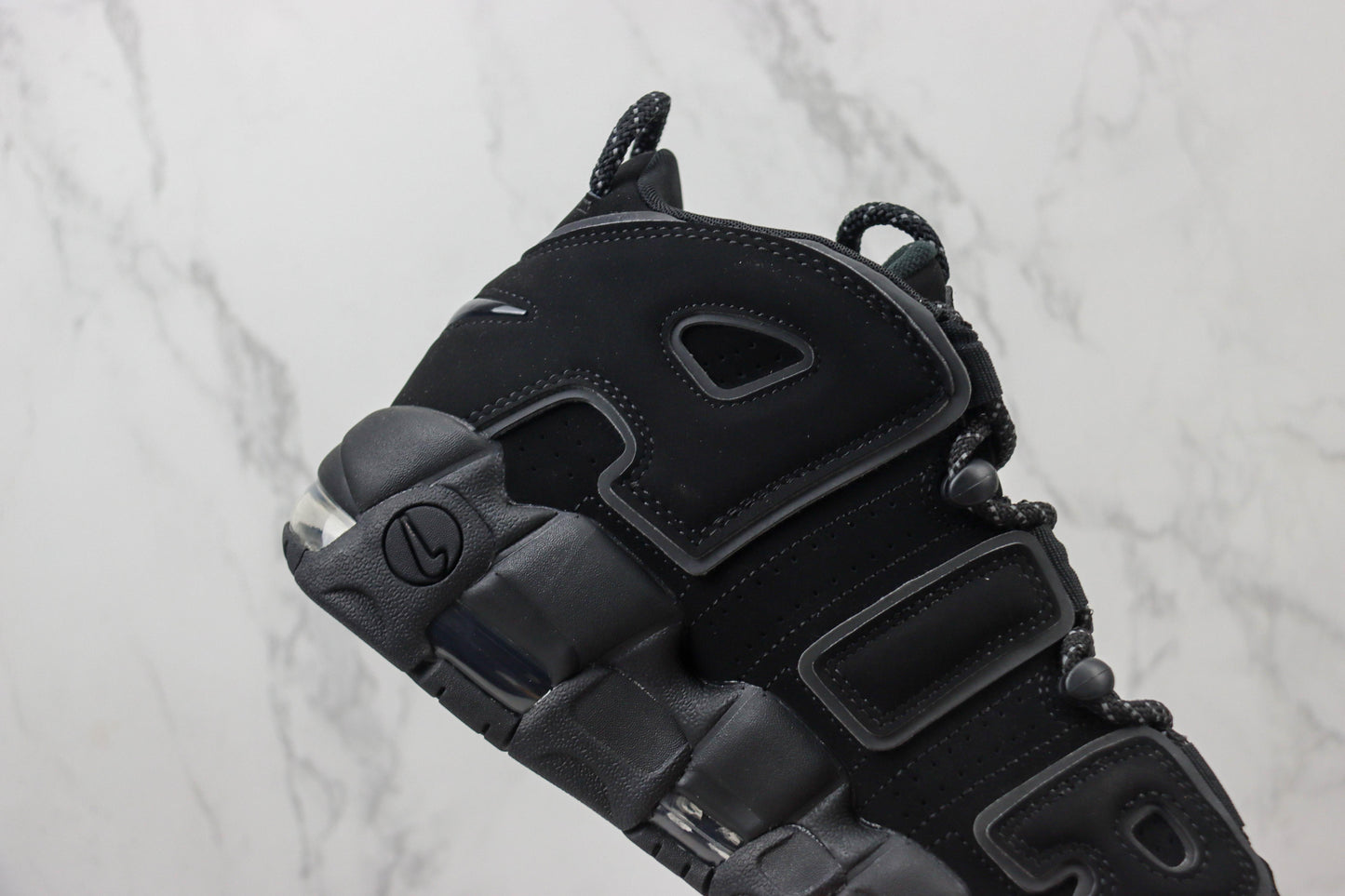 NK Air More Uptempo V46