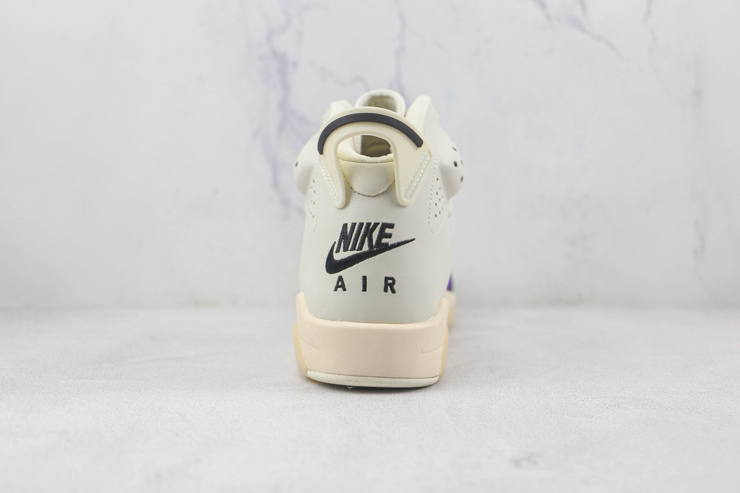 101 Air Jordan 6