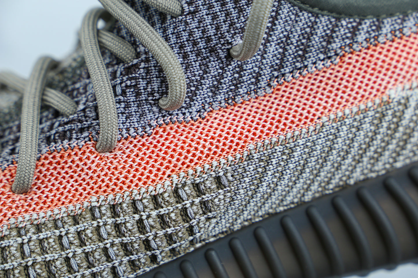 Yeezy Boost 350 V2 Marrom