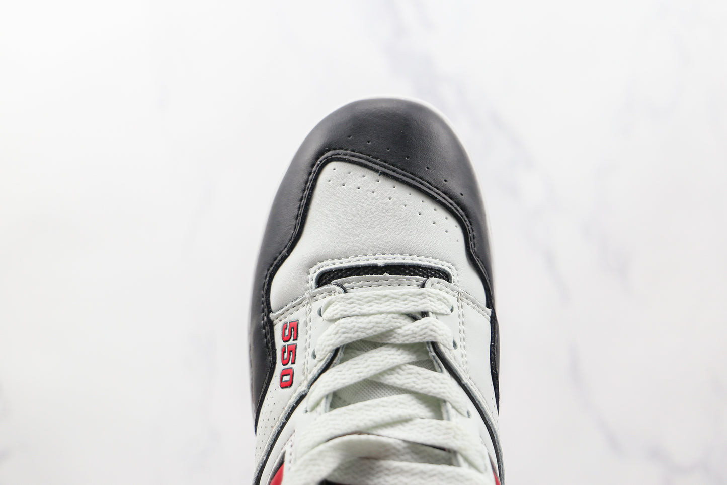 NB 550 Branco e Vermelho