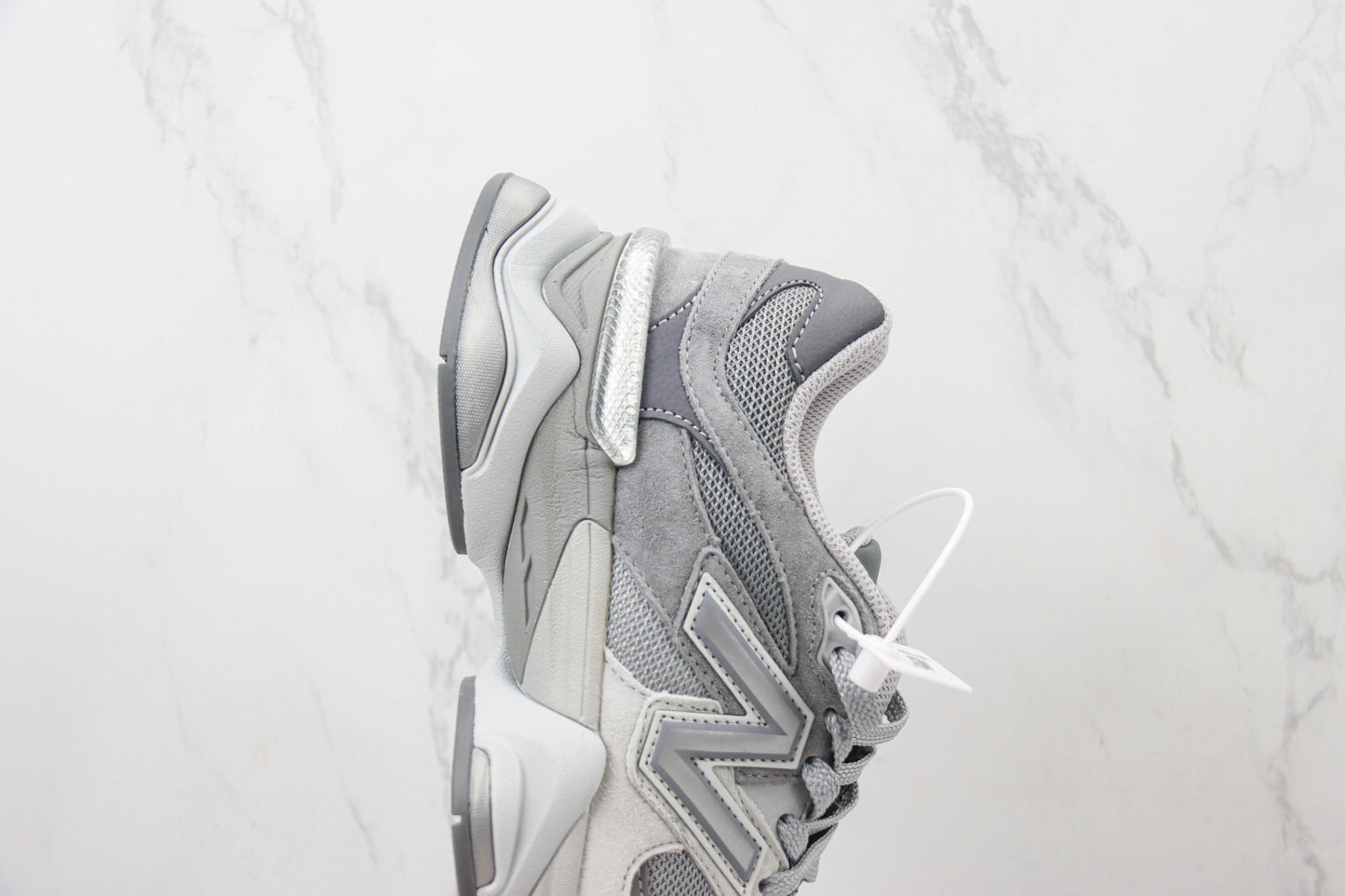 New Balance NB9060 L6