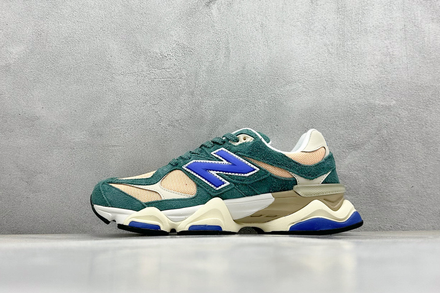 New Balance NB9060 V12