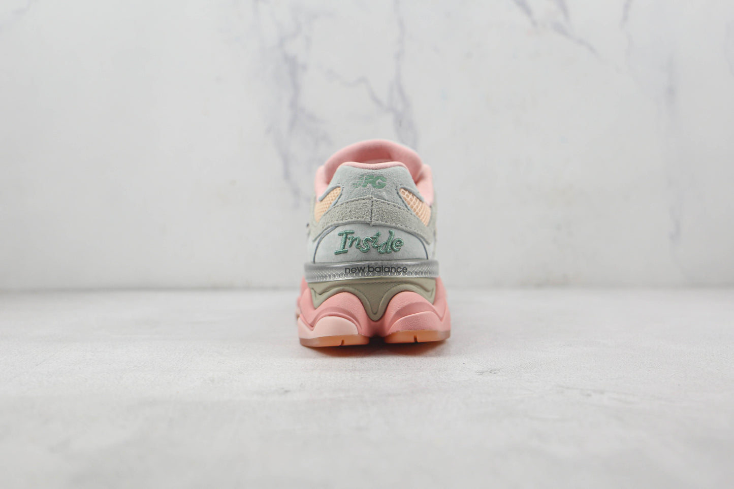 New Balance 9060 Laranja e Cinza