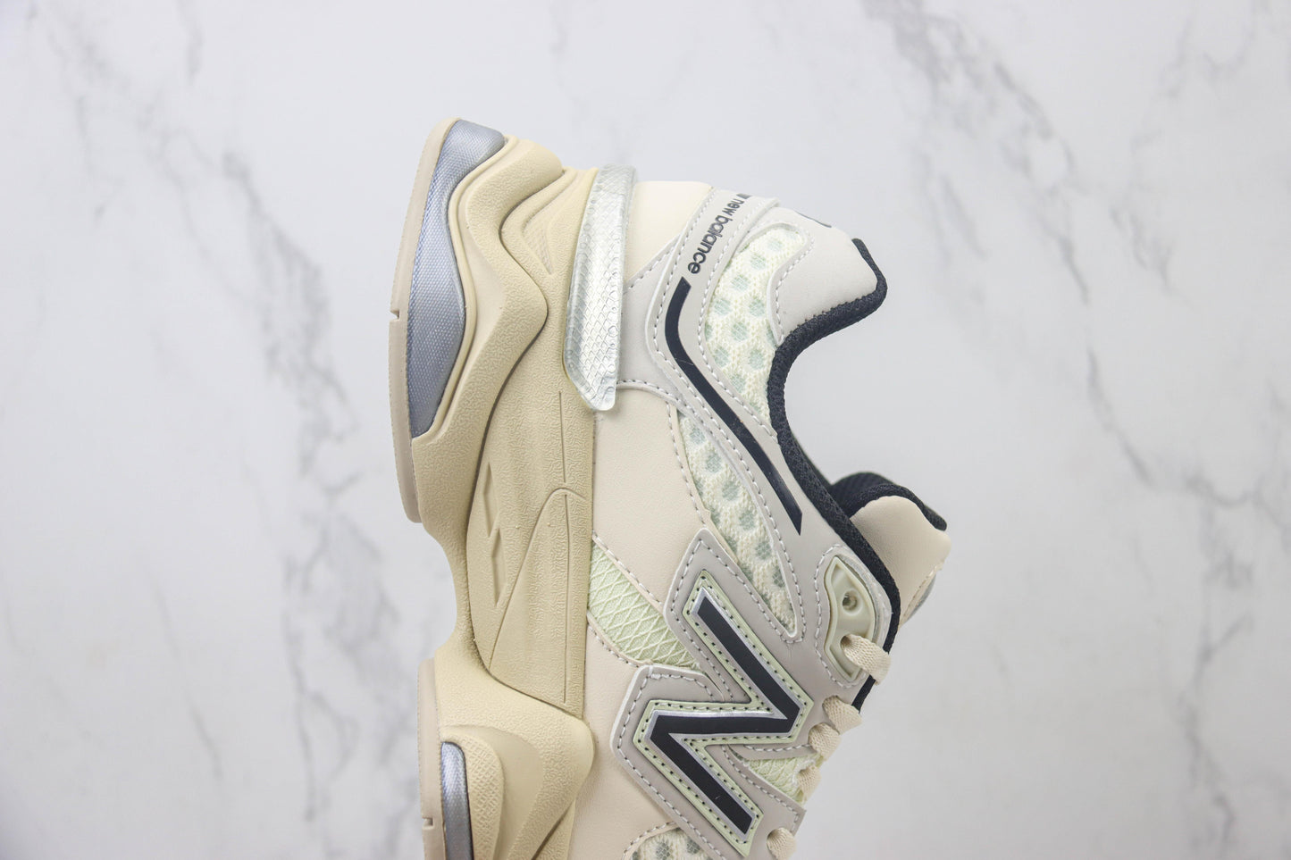 New Balance NB 9060