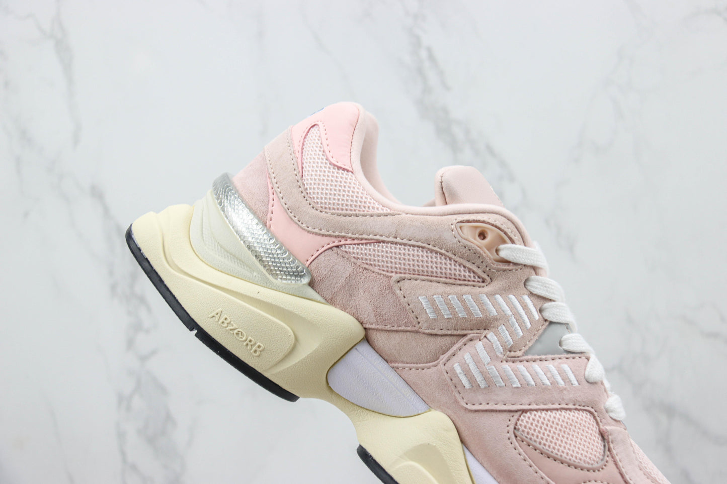 New Balance 9060 Rosa