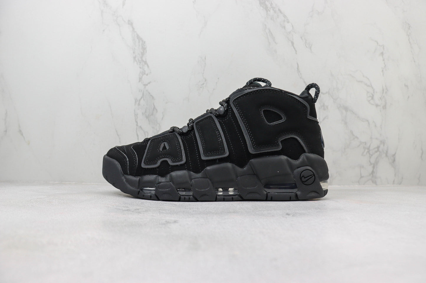 NK Air More Uptempo V46