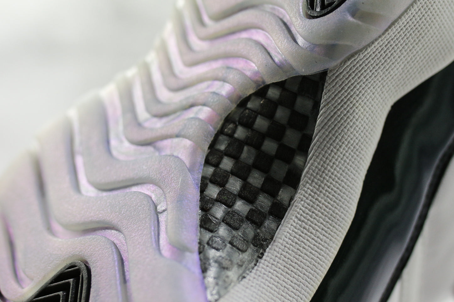 Air Jordan 11 Low 'Easter'