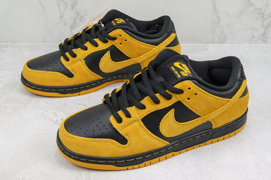 Nike SB Dunk Low Pro "Iowa"