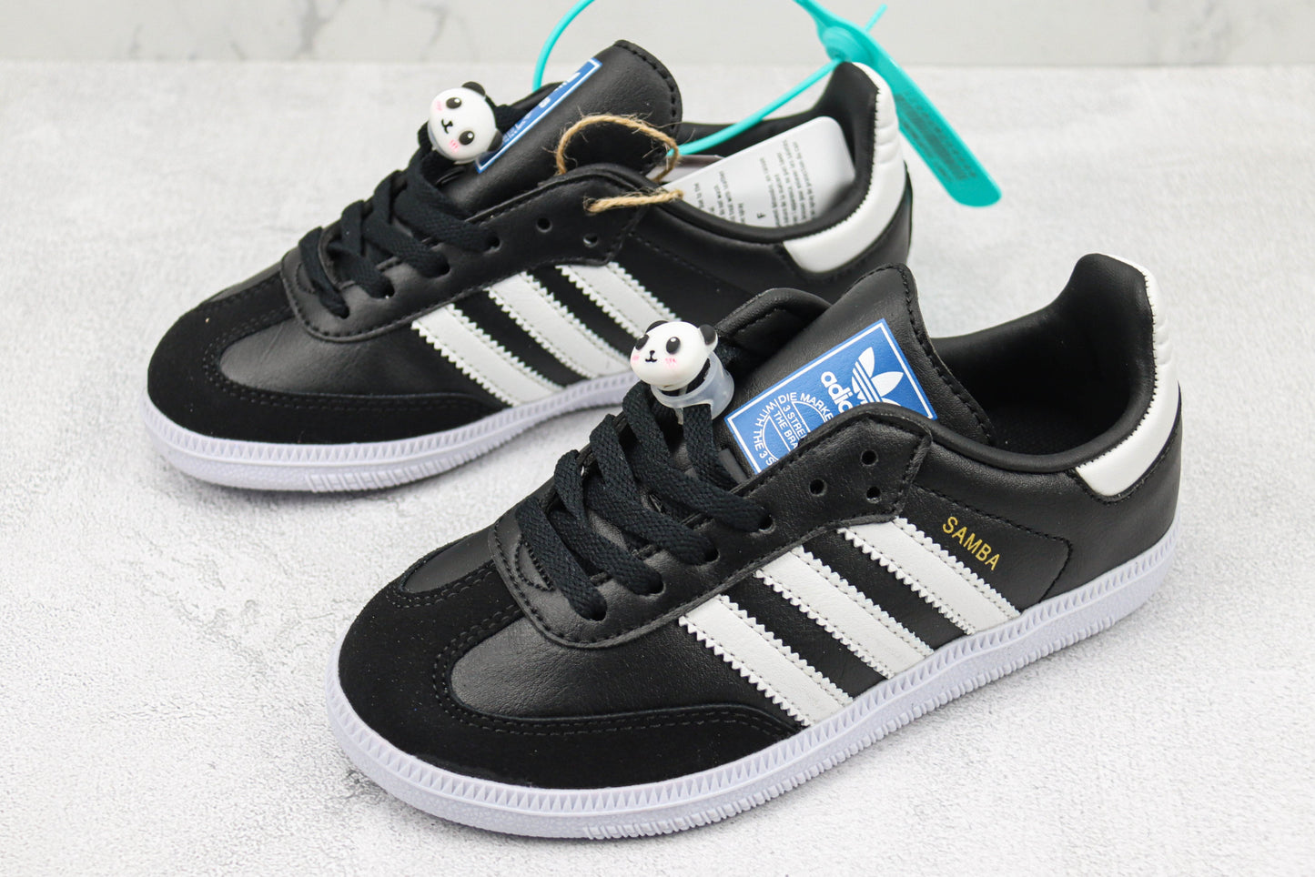 Samba 'Black White'