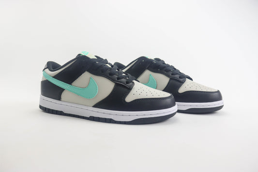 Nike Dunk Low "Tropical Twist"