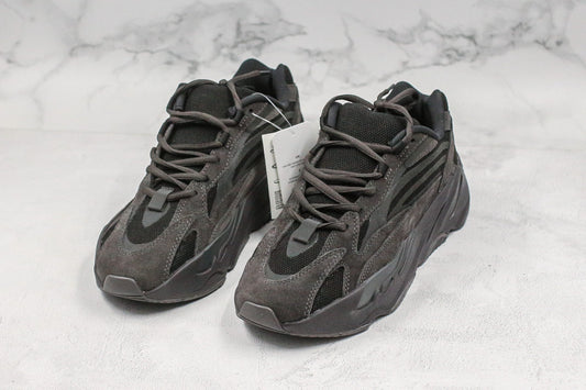 Yeezy Boost 700 V2 Vanta