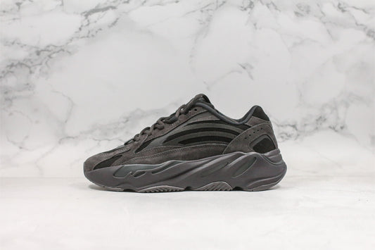Yeezy Boost 700 V2 Vanta