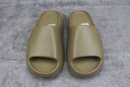 Yeezy Slide Brown