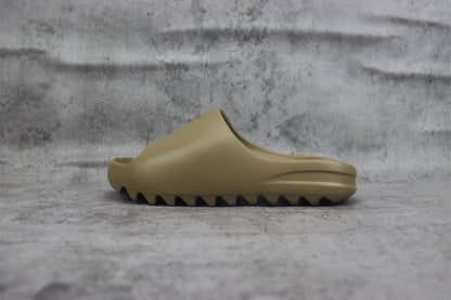 Yeezy Slide Brown