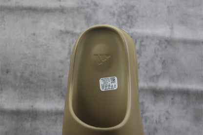 Yeezy Slide Brown