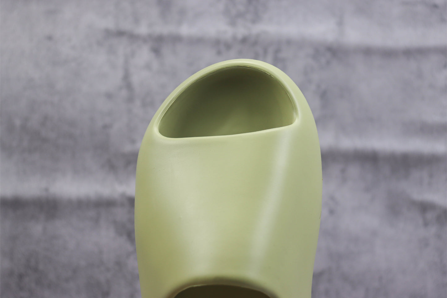 Yeezy Slide Resin