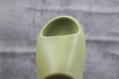 Yeezy Slide Resin