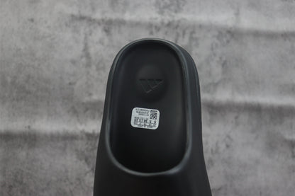 Yeezy Slide Black