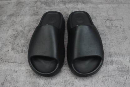 Yeezy Slide Black