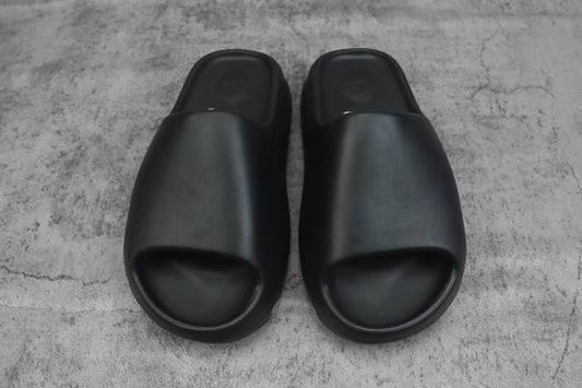Yeezy Slide Black
