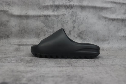 Yeezy Slide Black