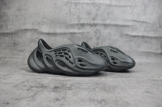 Yeezy Foam Runner Onyx