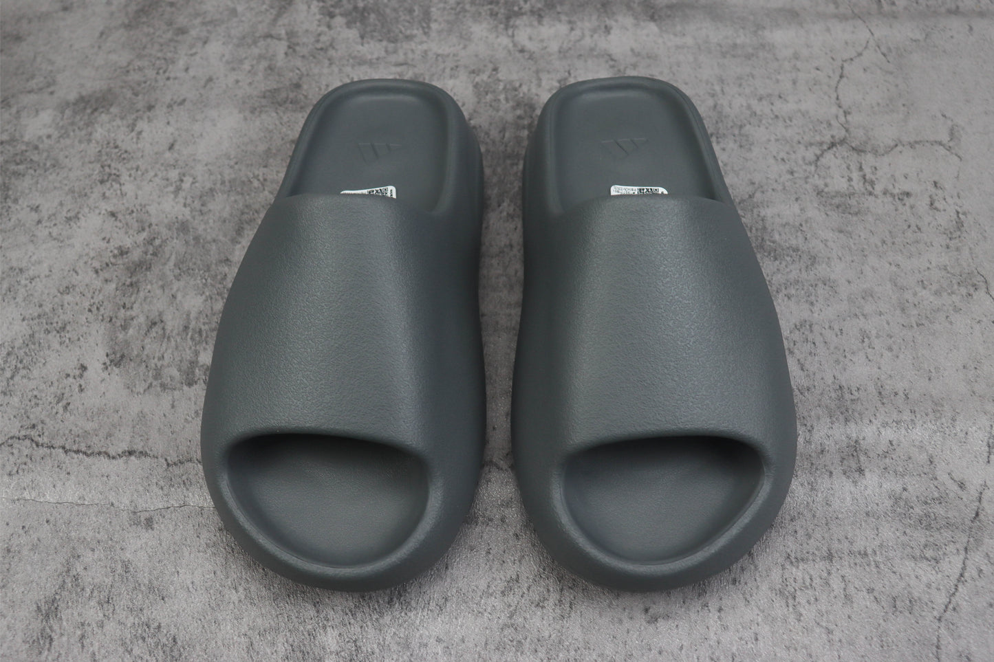 Yeezy Slide Granite