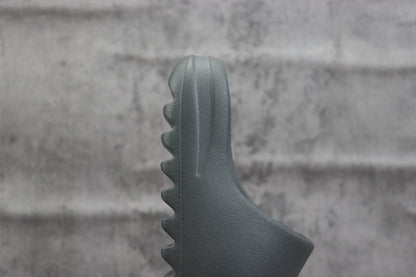 Yeezy Slide Granite