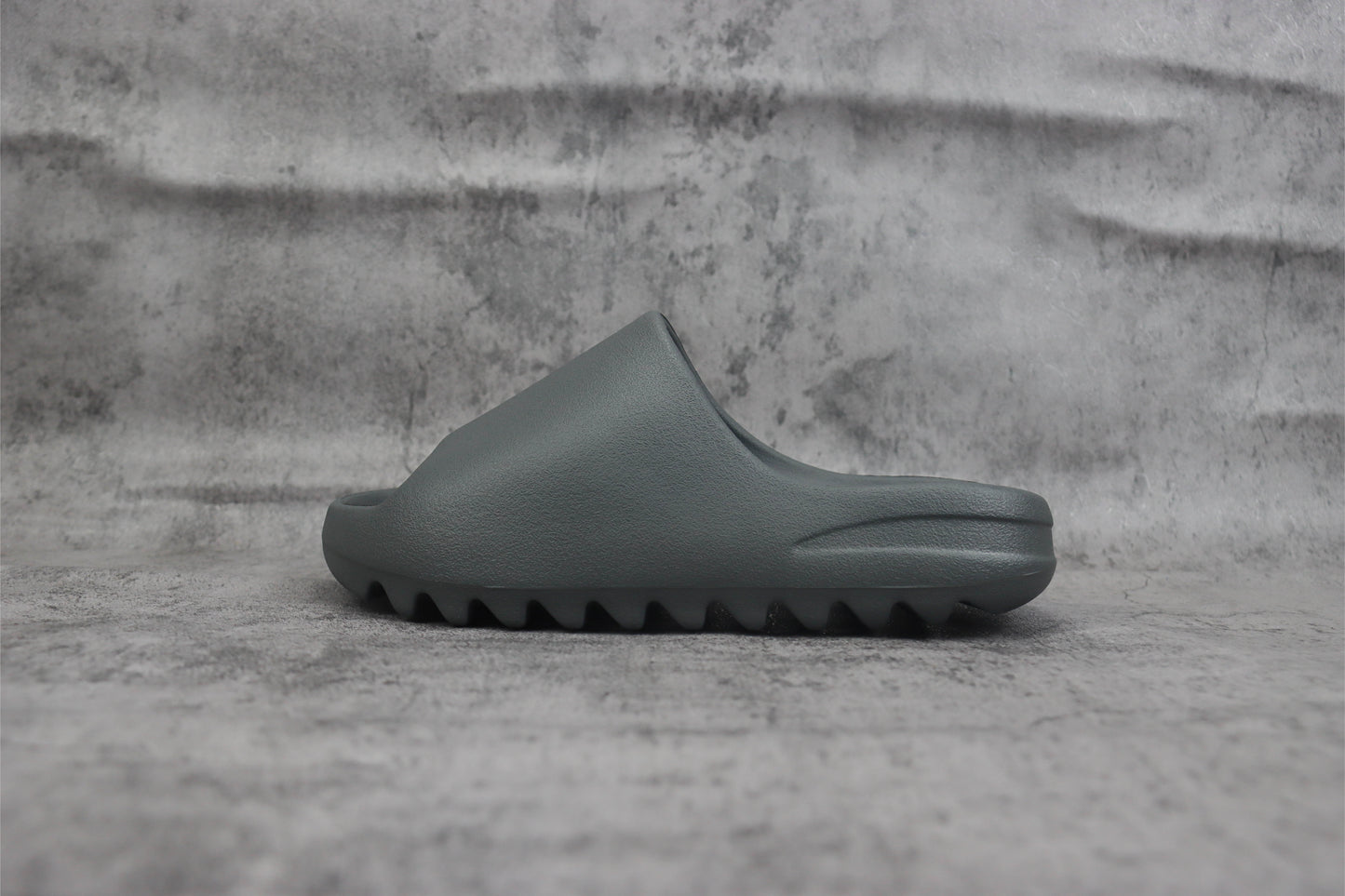 Yeezy Slide Granite