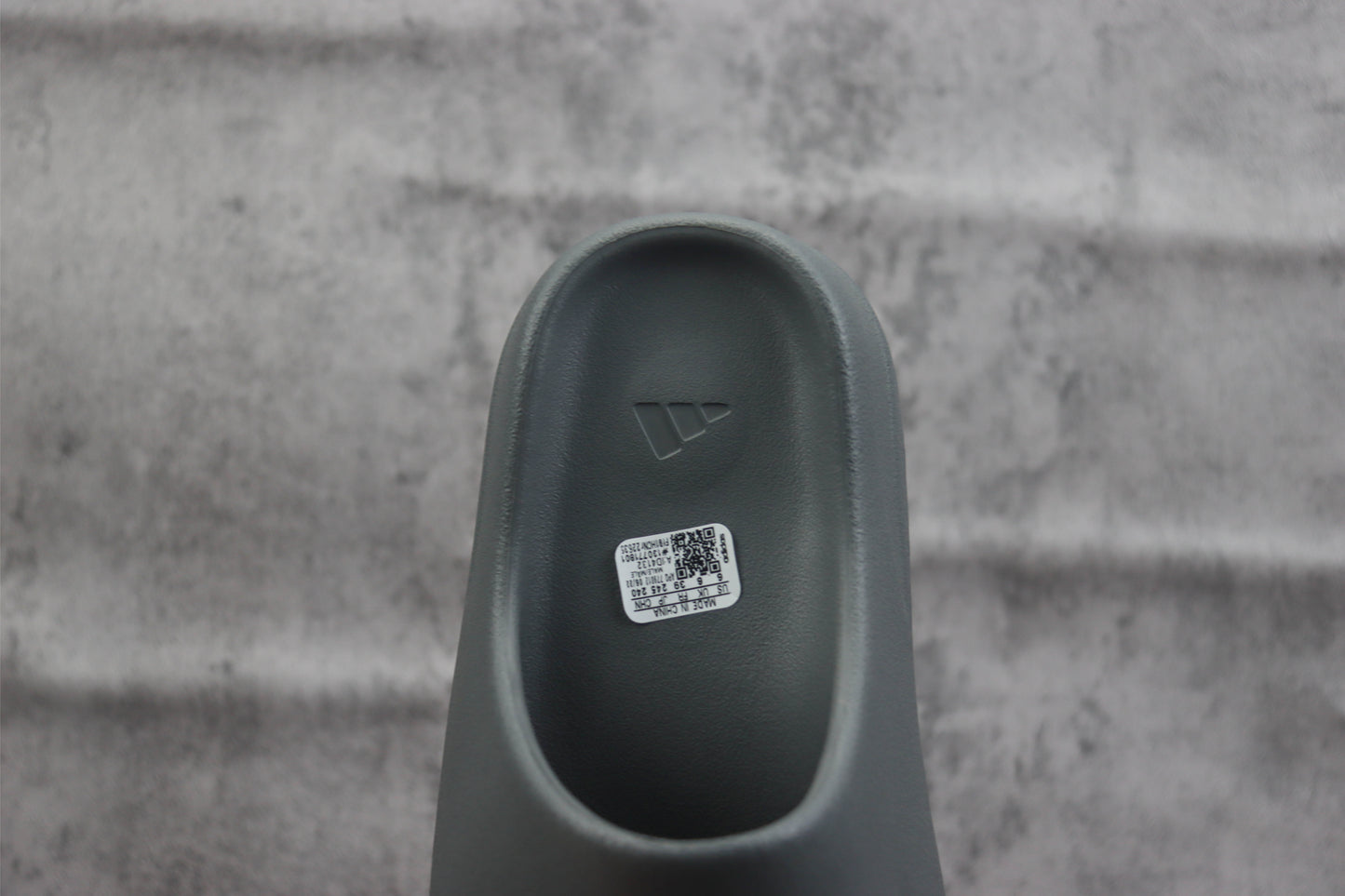 Yeezy Slide Granite