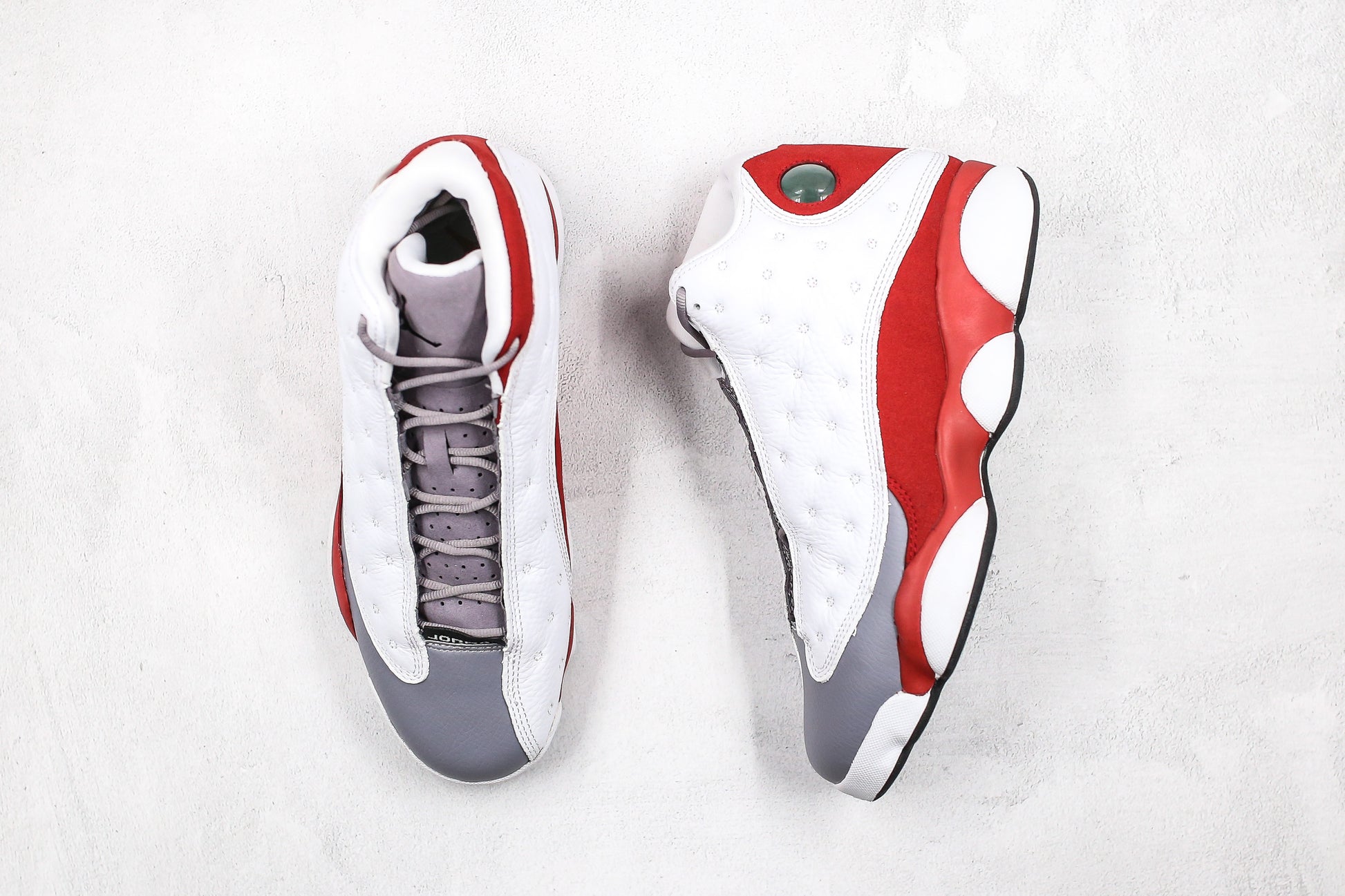 Air Jordan 13 Retro Chicago Branco e Vermelho