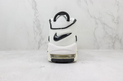 NK Air More Uptempo Preto e Branco  V44
