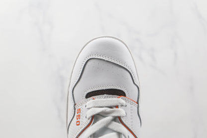 NB 550 Branco e Laranja