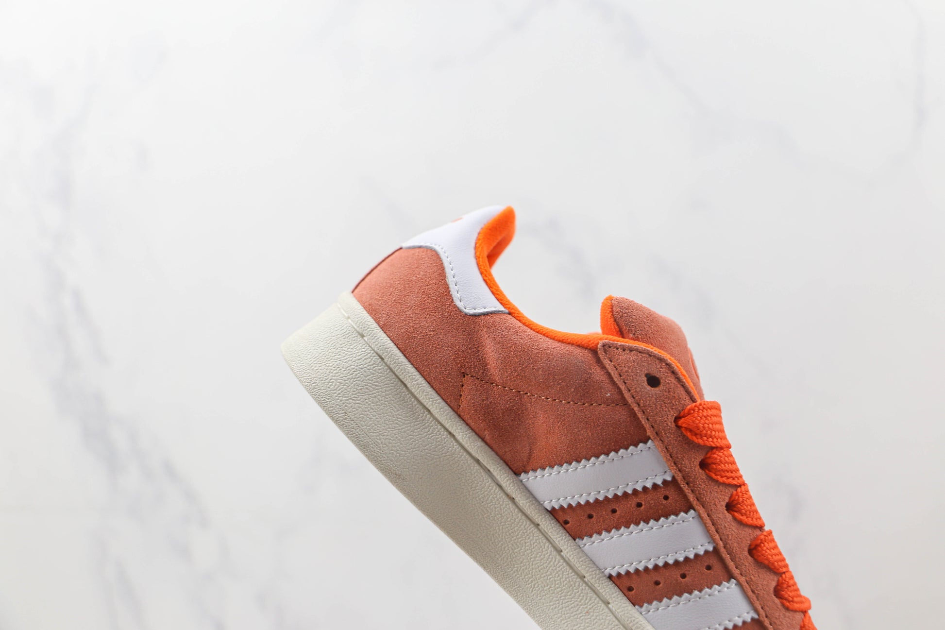 Adidas Campus 00s