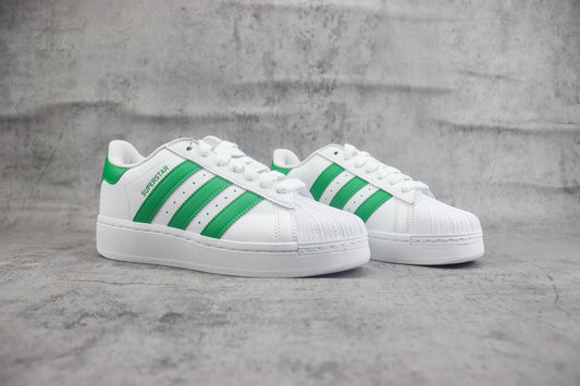adidas originals Superstar XLG Verde