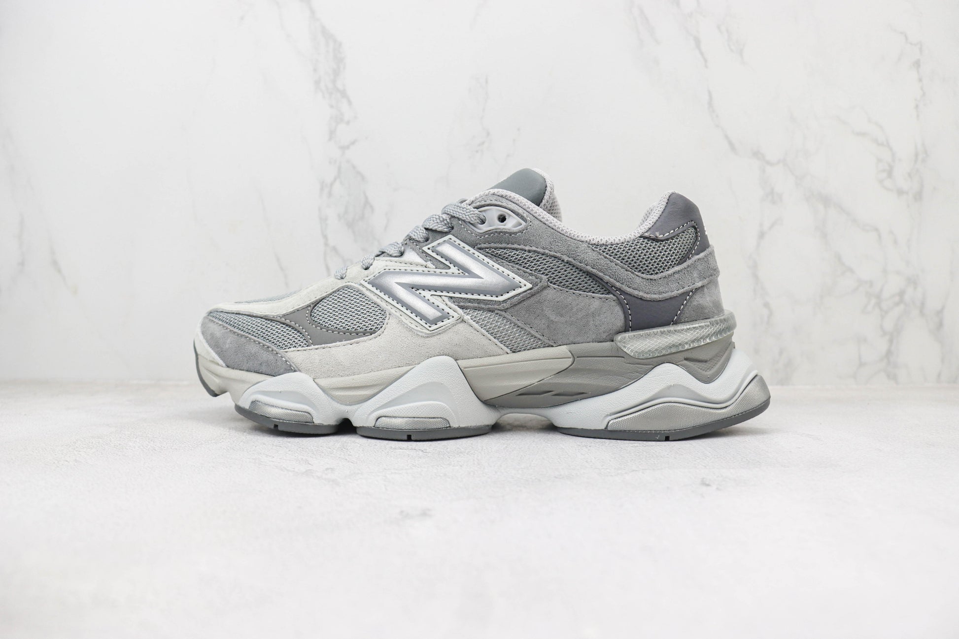 New Balance NB9060 L6