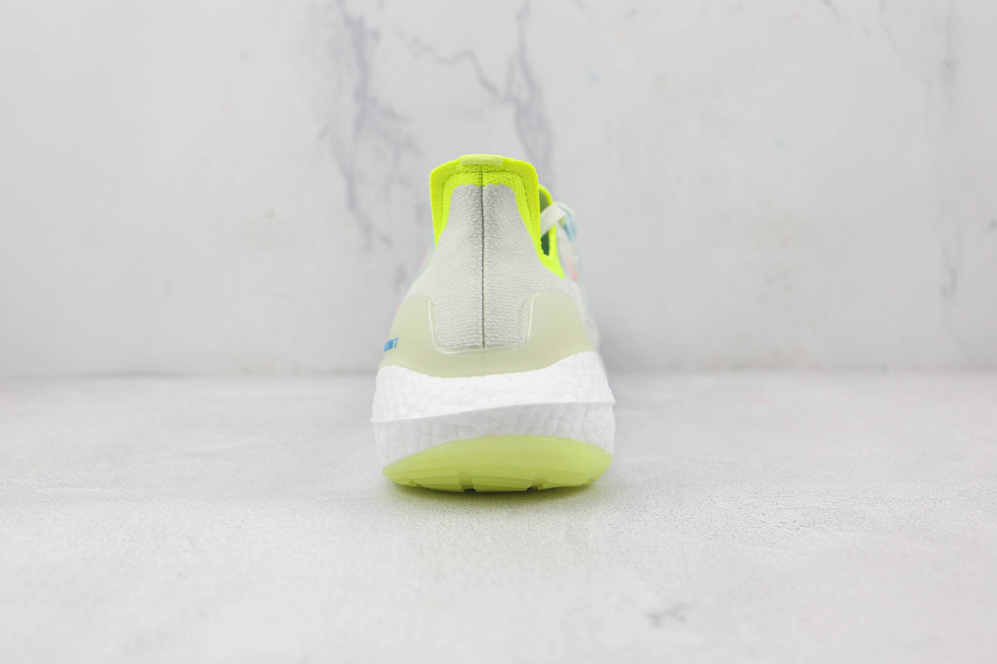 Ad Ultra Boost 22 Consortium Claro